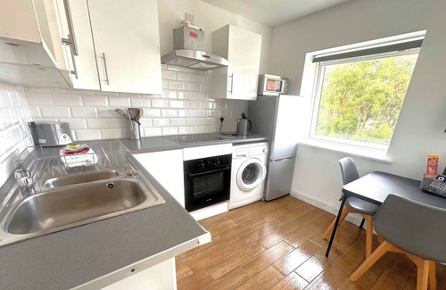 Chichester Apartment | City Centre Chichester Apartment, Peaceful Chichester Retreat, Sleeps 2