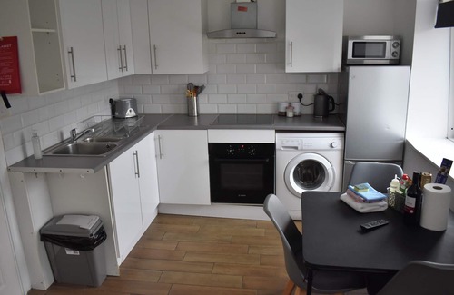 Chichester Apartment | City Centre Chichester Apartment, Peaceful Chichester Retreat, Sleeps 2