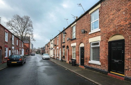 Chester House | City Centre Home From Home