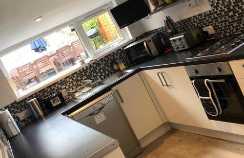 Adamsdown House | City Centre Victorian Terrace
