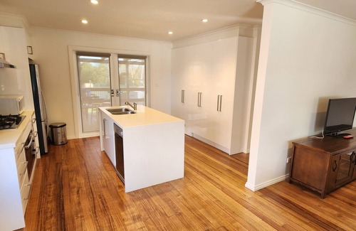 Bundoora House | City Edge Bundoora~up to 6ppl~pets Welcomed