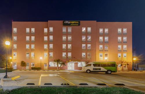 Tuxtla Gutierrez Hotel | City Express Junior by Marriott Tuxtla Gutierrez Poliforum