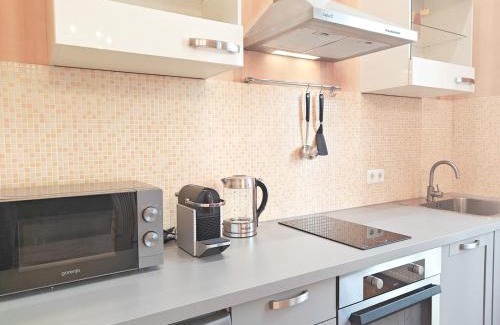 Centrs Apartment | City heart, from 9,9 host, split level, free parking and bag storage