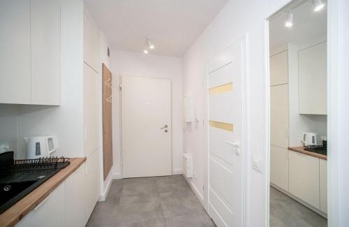 Lodz Apartment | City Host Stefanowskiego