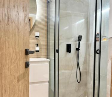 rayon Triaditsa Apartment | City Modern & Classy Apartment for 4 Guests & Parking