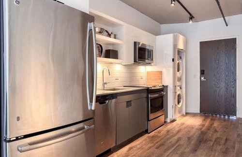 District Wharf Apartment | City & River View Suite - The Wharf DC by Monthier