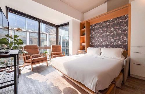 District Wharf Apartment | City & River View Suite - The Wharf DC by Monthier