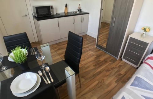 South Bermondsey Apartment | City Sparrow Apartments 7W