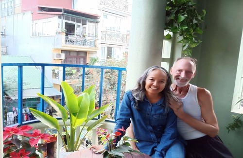 Hang Dao House | City view/Balcony/Old quarter/3mins walking to Hoan Liem Lake-Sunny Homestay
