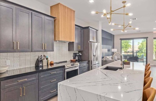South Scottsdale Condo | City View LUX Penthouse|Old Town|Gym|Walkable