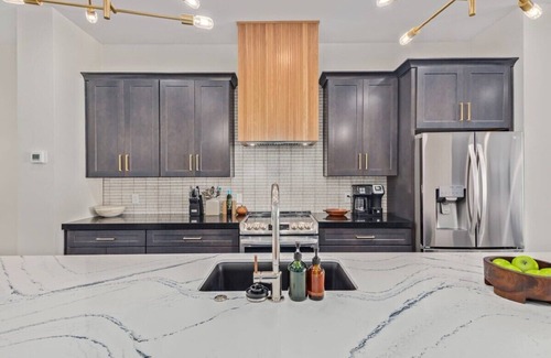 South Scottsdale Condo | City View LUX Penthouse|Old Town|Gym|Walkable