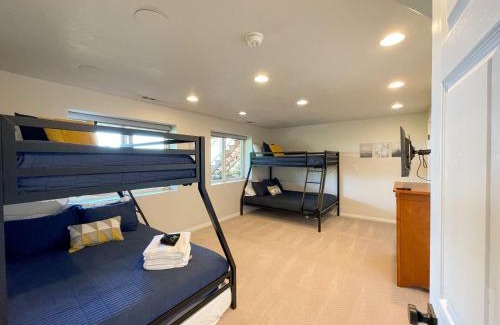 Draper Apartment | City View Retreat 2 BR 1 B