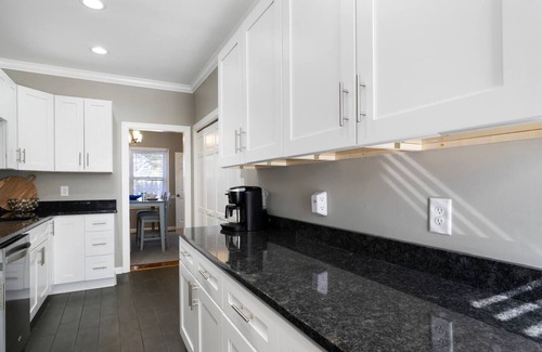Rome House | City Views~ Walk downtown, near Tennis & Riverwalk