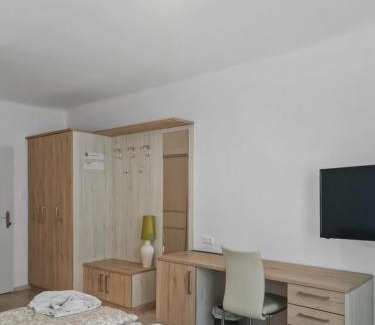 Stockerau Apartment | CityApt Wolfik Stockerau