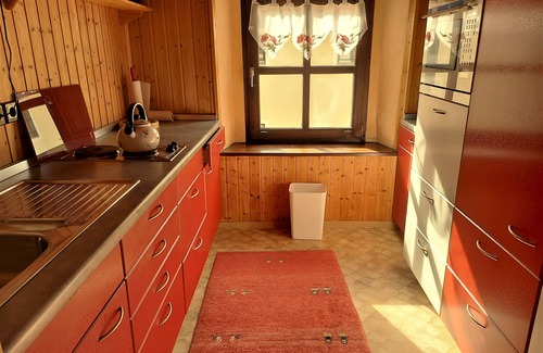Regensburg Apartment | Citycastle in centre of town, n4guests, parking, internetn2-3bedrooms, 90sqmtr.