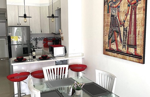 Cali Apartment | Cityscape 2 Bedroom Apartment Near Medical Shopping Center With Wifi, AC, Pool