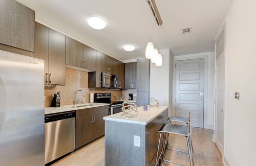 West End Apartment | Cityscape Delight 1Br/1BA DTATX