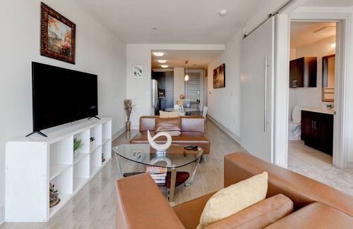 West End Apartment | Cityscape Delight 1Br/1BA DTATX