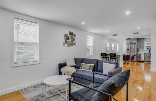 Chelsea House | CityScape: Urban Convenience Meets Affordability in this Modern City Living in the Heart of Chelsea!