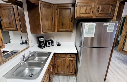 Red River Cabin | CJ A-Frame 3 - In Town - Ski In/Ski Out - Free WiFi - Cable - Hot Tub - Washer/D