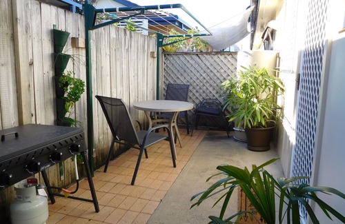 Woolgoolga House | CJ's Seaside Getaway - UNIT 3
