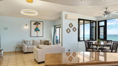 Stella House | Claje Sunset! Beachfront condo at Victoria del Mar 1E