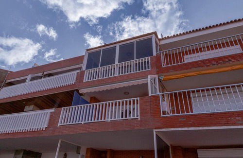Melenara Apartment | Clara Rosa Beach House