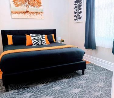 Clare House | Clare Cottage with 3 King Suites