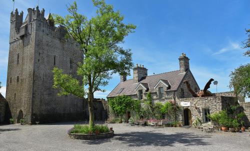 Claregalway Bed & Breakfast | Claregalway Castle