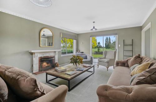 Solway House | Clarendon Estate - Masterton Holiday Home