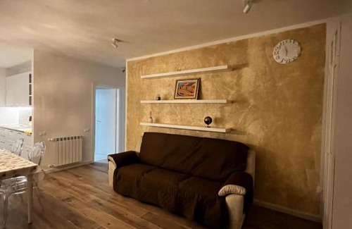 Iglesias Historic Centre House | Claretta’s Home