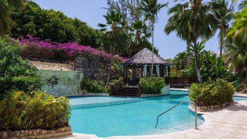 Gibbs Bay House | Claridges 1 home
