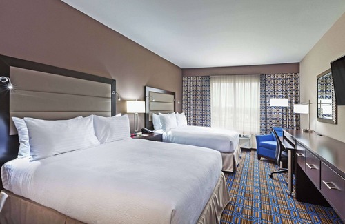 The Colony Hotel | Clarion Hotel The Colony - Plano West