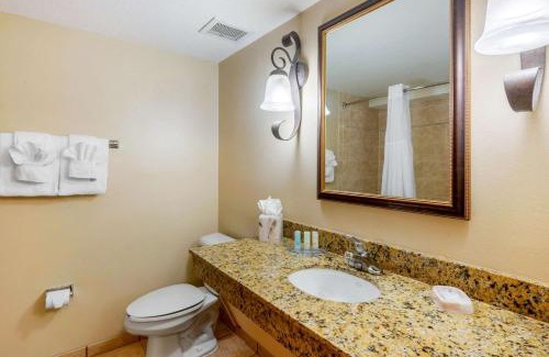 National Gardens Hotel | Clarion Inn Ormond Beach at Destination Daytona