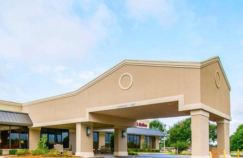 Dothan Hotel | Clarion Inn & Suites Dothan South