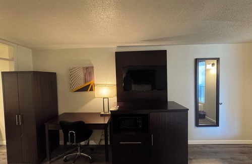 Dothan Hotel | Clarion Inn & Suites Dothan South