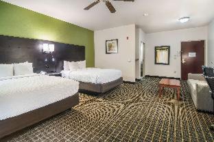 Weatherford Hotel | Clarion Inn & Suites Weatherford South
