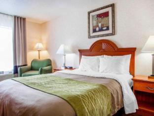 Mount Pleasant Hotel | Clarion Pointe Racine - Mount Pleasant