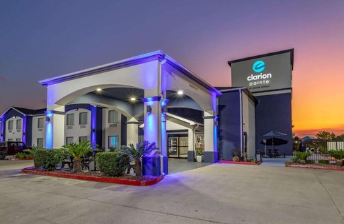Sulphur Hotel | Clarion Pointe Sulphur - Lake Charles