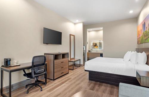 Spring Hotel | Clarion Pointe