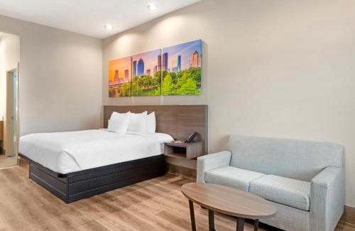 Spring Hotel | Clarion Pointe