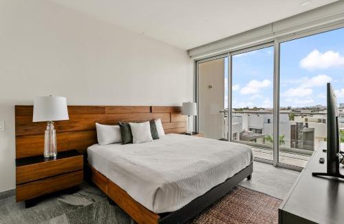 Zona Hotelera Apartment | Classic 2BR Condo pool near beach