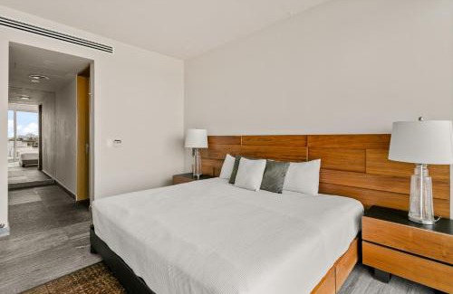 Zona Hotelera Apartment | Classic 2BR Condo pool near beach
