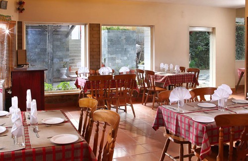 Moolakadai Bed & Breakfast | Classic Deluxe Room in Red Sparrow Hotels & Resorts