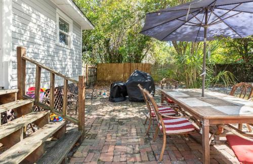 Valdosta House | Classic/Modern Downtown Home