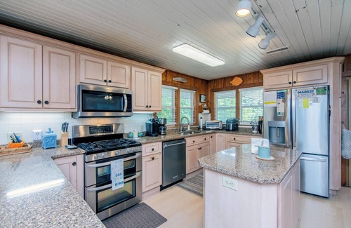 South Carolina Lowcountry House | Classic on the St. Helena Sound w/Sunset Views: Screened Porch: Dolphin Sightings; Cable TV/WiFi