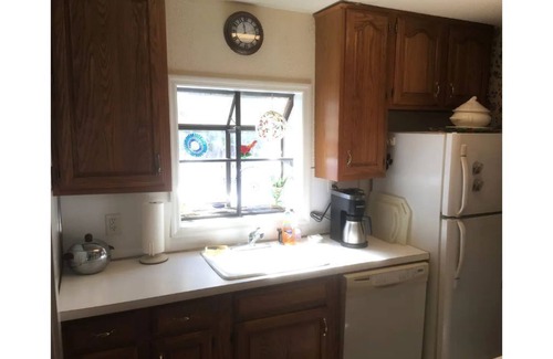 Lake Harmony Cottage | Classic Pocono Mountain Cottage in Split Rock