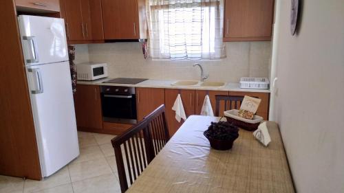 Loutra Edipsou Apartment | Classic-style apartment