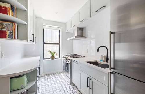 Flushing Chinatown Apartment | Classy 2BR/1,5BA Boutique at Flushing!