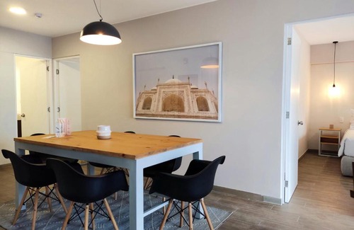Miraflores Apartment | Classy 2BR in Miraflores